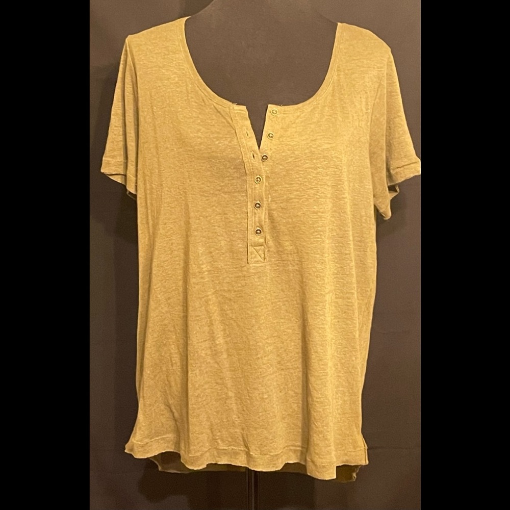 Henley Tee NWOT